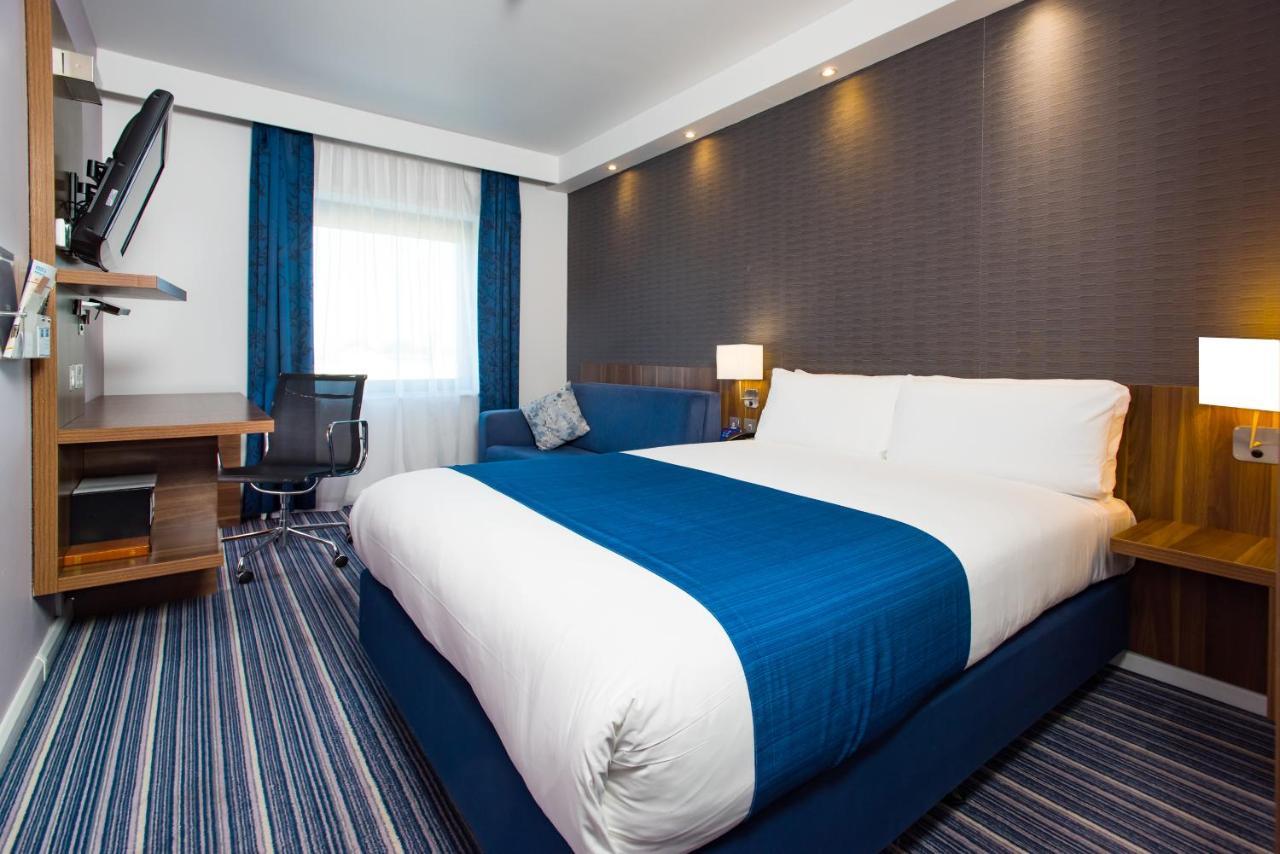 Holiday Inn Express London-Wimbledon-South, An Ihg Hotel Εξωτερικό φωτογραφία