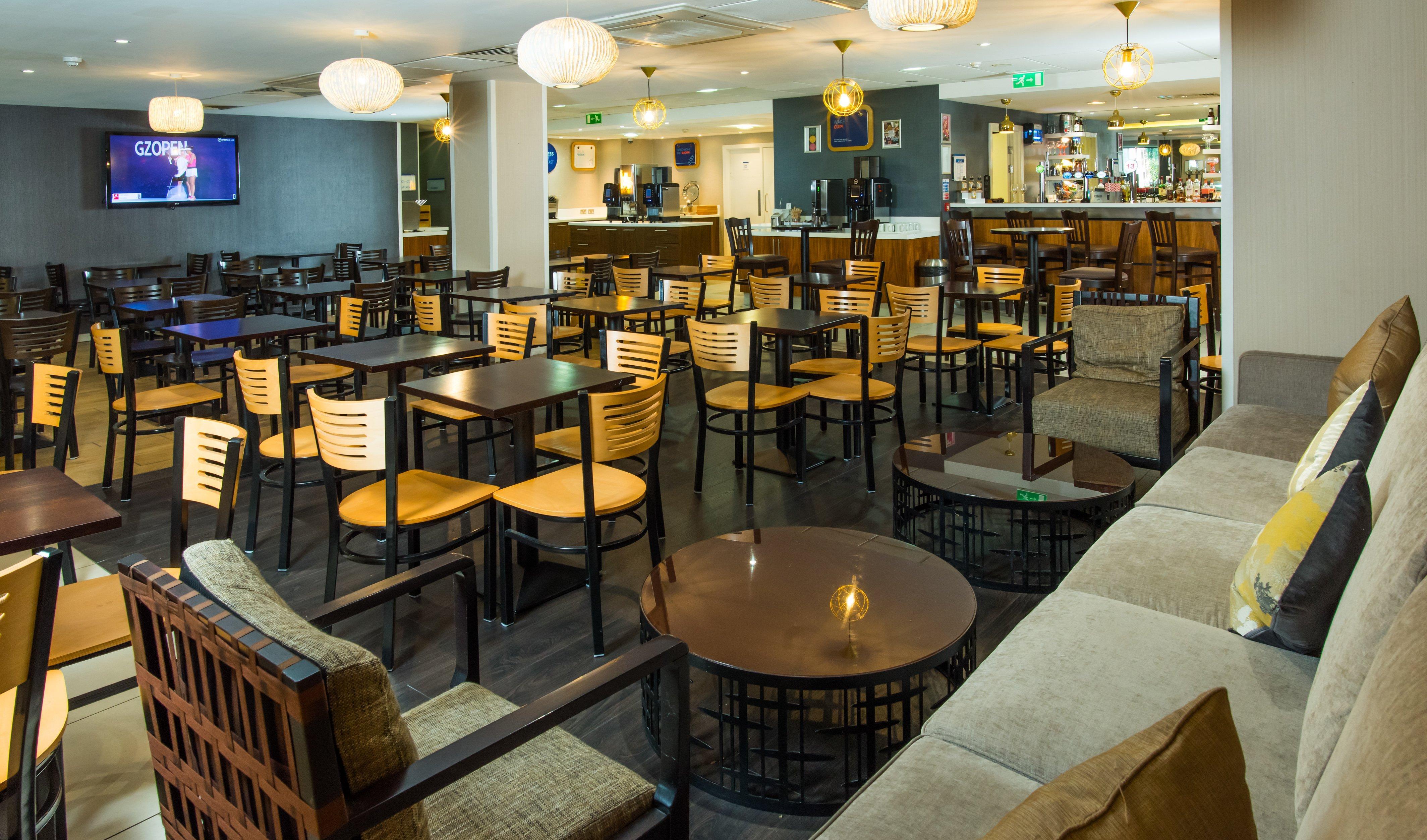 Holiday Inn Express London-Wimbledon-South, An Ihg Hotel Εξωτερικό φωτογραφία