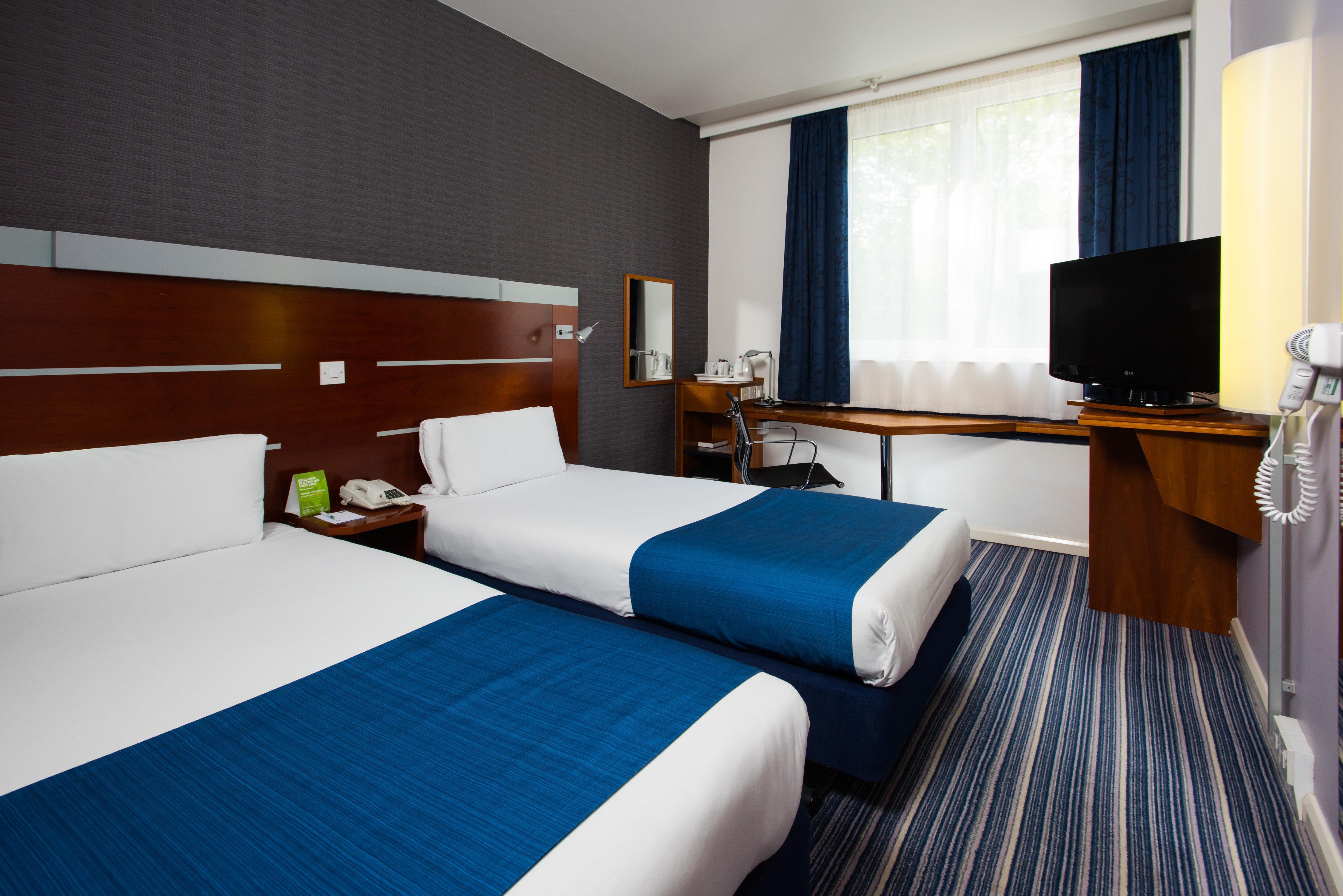 Holiday Inn Express London-Wimbledon-South, An Ihg Hotel Εξωτερικό φωτογραφία