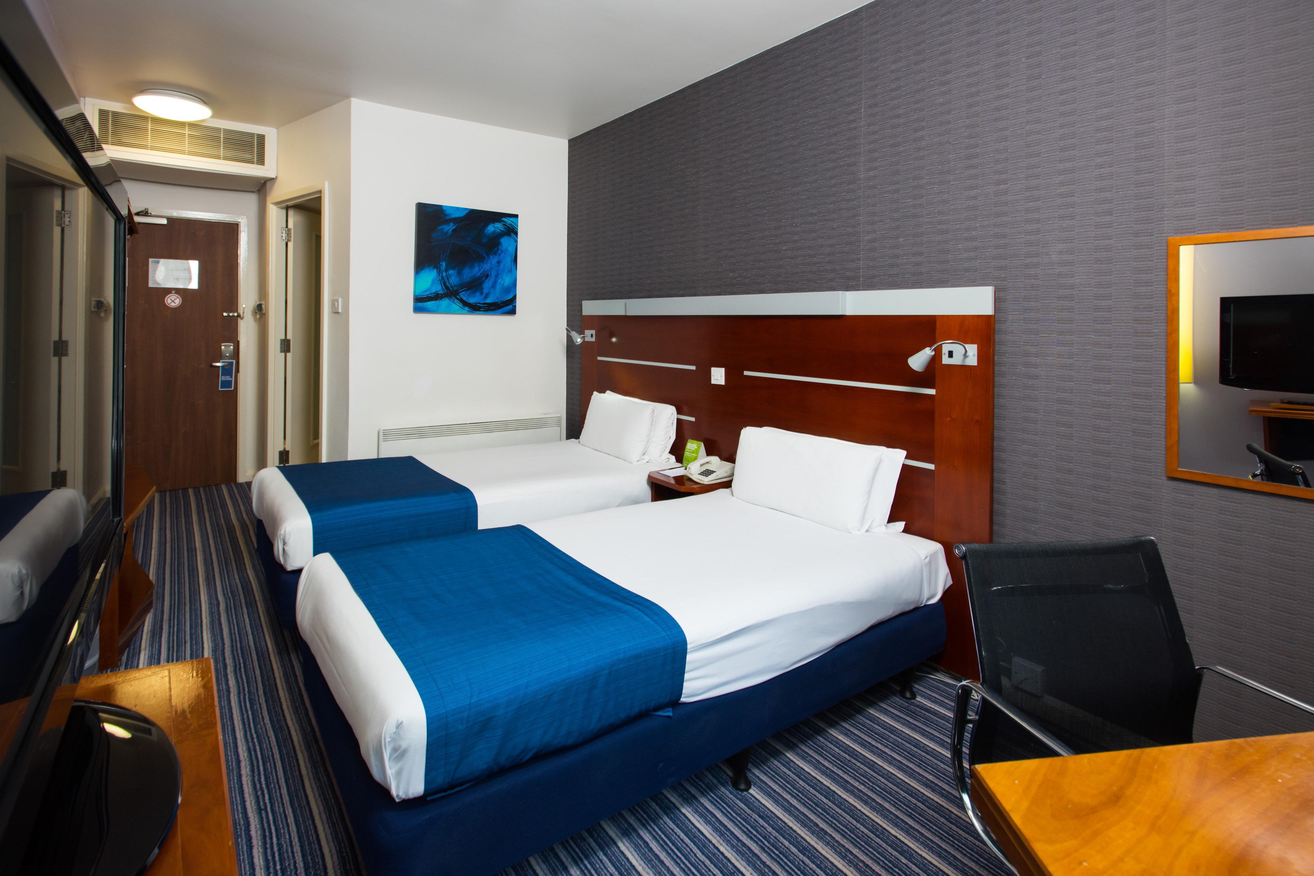 Holiday Inn Express London-Wimbledon-South, An Ihg Hotel Εξωτερικό φωτογραφία