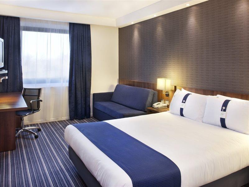 Holiday Inn Express London-Wimbledon-South, An Ihg Hotel Εξωτερικό φωτογραφία