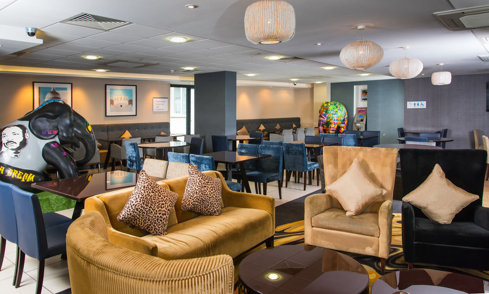 Holiday Inn Express London-Wimbledon-South, An Ihg Hotel Εξωτερικό φωτογραφία